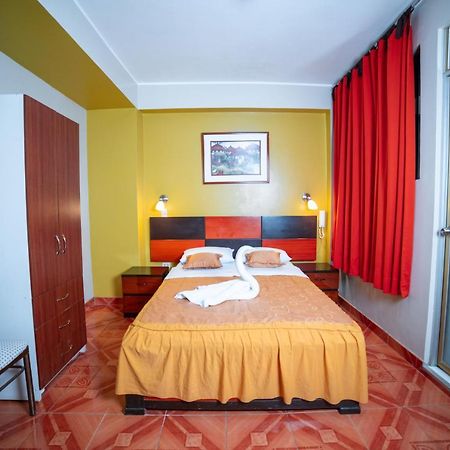 Hotel Mayros Satipo Exteriör bild